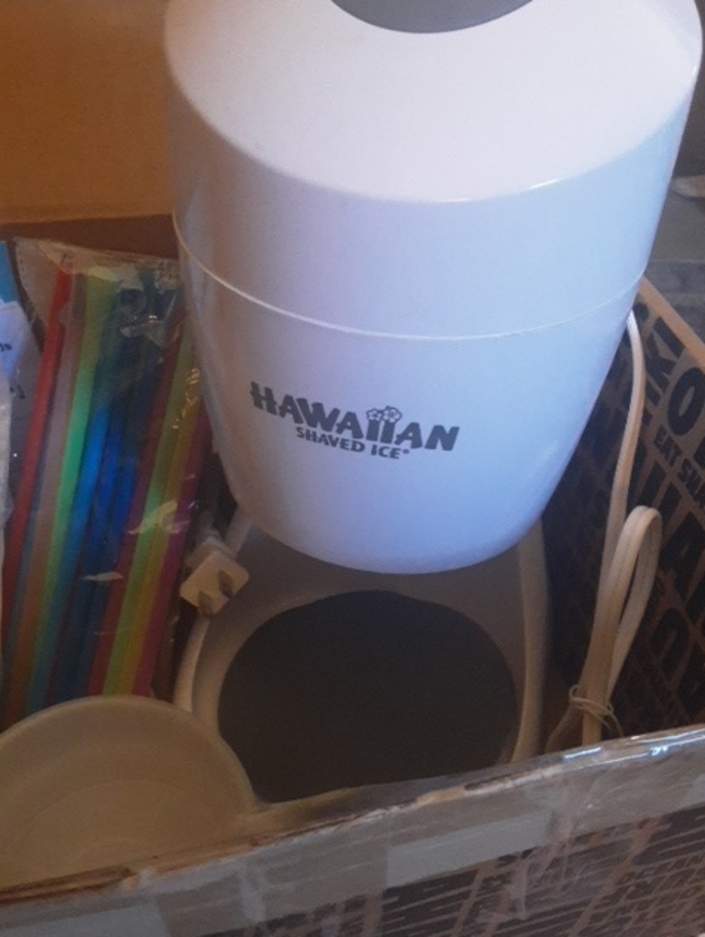 Hawaiian Shaved Ice Machine - Picture 3 of 5
